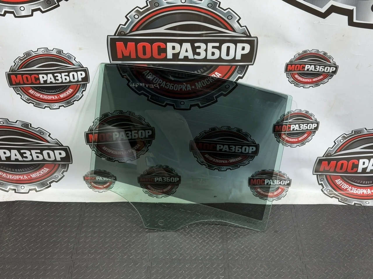 Стекло двери BMW 5-серии 2017 51377375190 G30 B48B20B, заднее правое