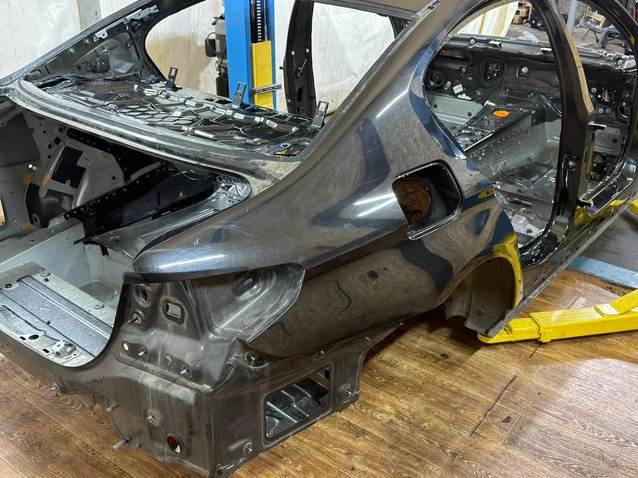 Четверть BMW 5-серии 2017 41007437520 G30 B48B20B, задний правый