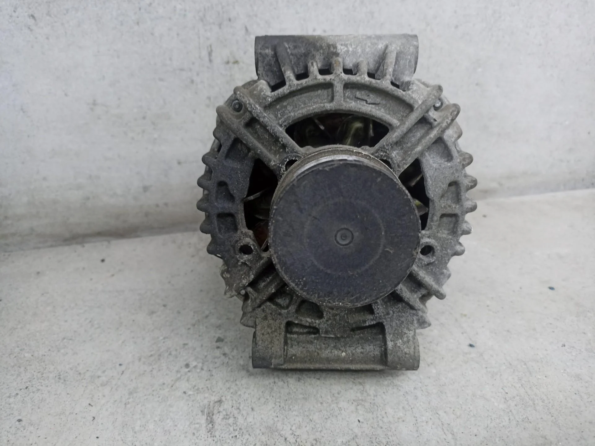 Генератор Renault Sandero 2009 8200660040