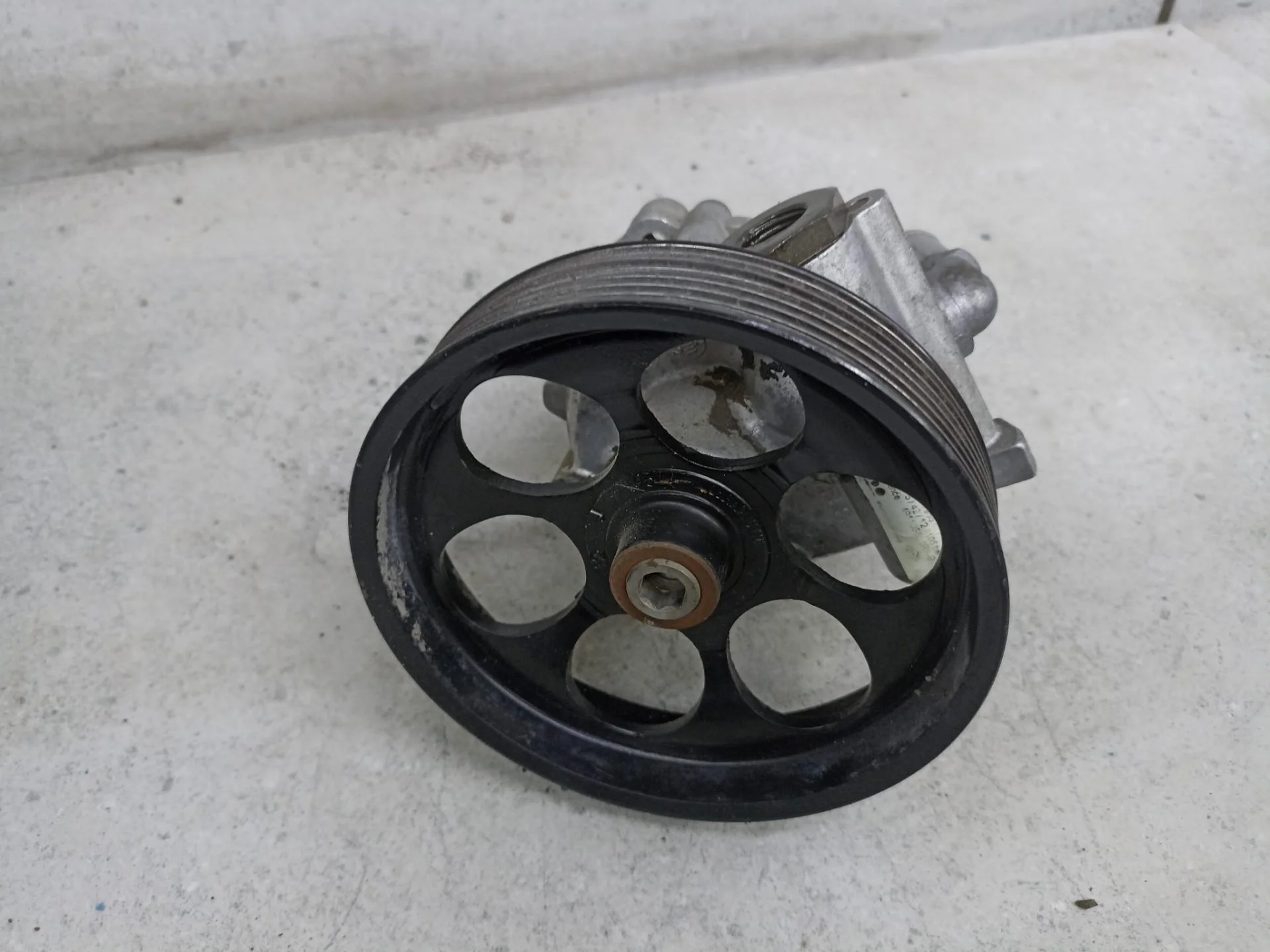 Насос гидроусилителя руля Renault Duster