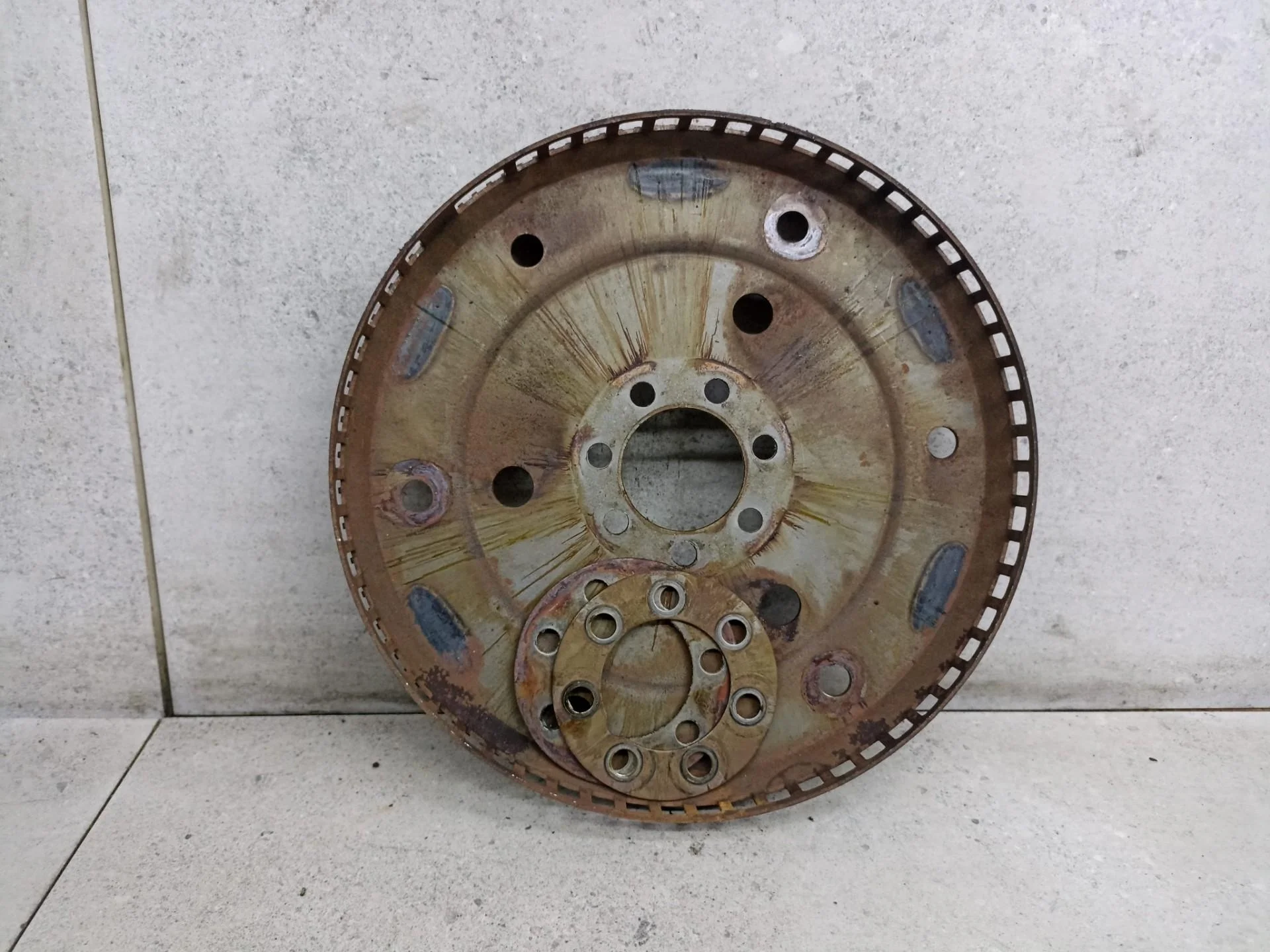 Маховик Renault Sandero (2009 - 2014) 7700111627