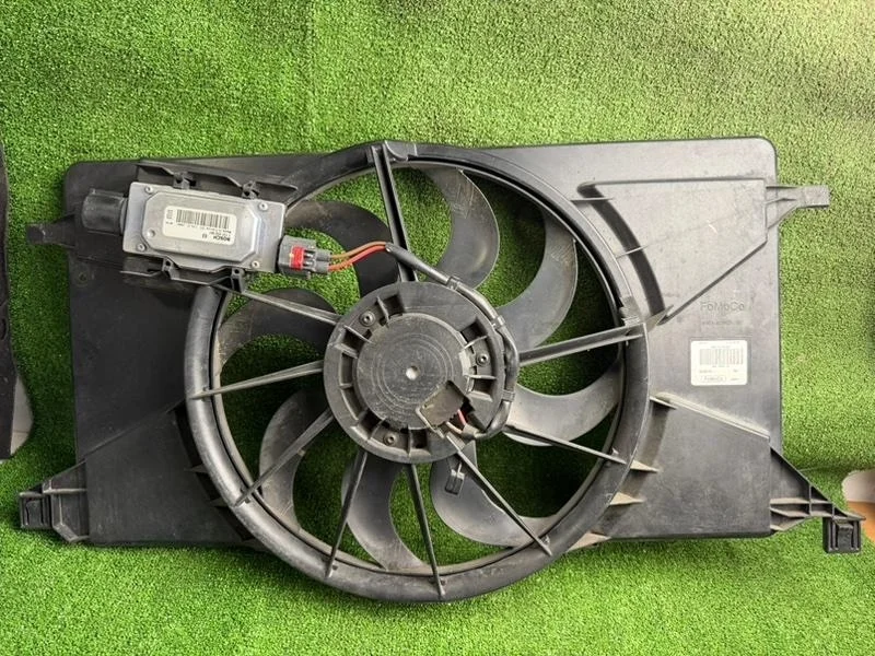 Вентилятор диффузор Ford Focus 3 2014