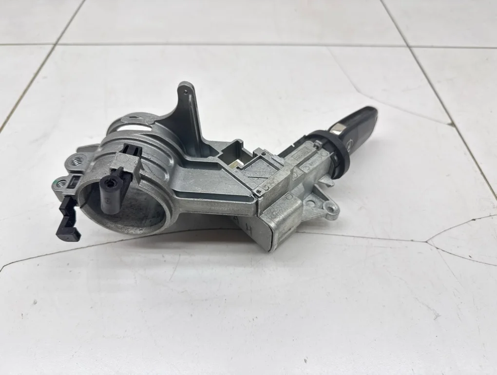 Замок зажигания Opel Astra 2010 H