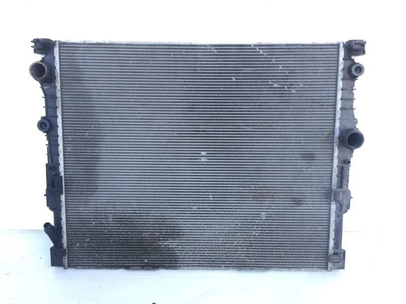 Радиатор двигателя BMW 5 series 2016-2023 17118650745 G30/G31, передний