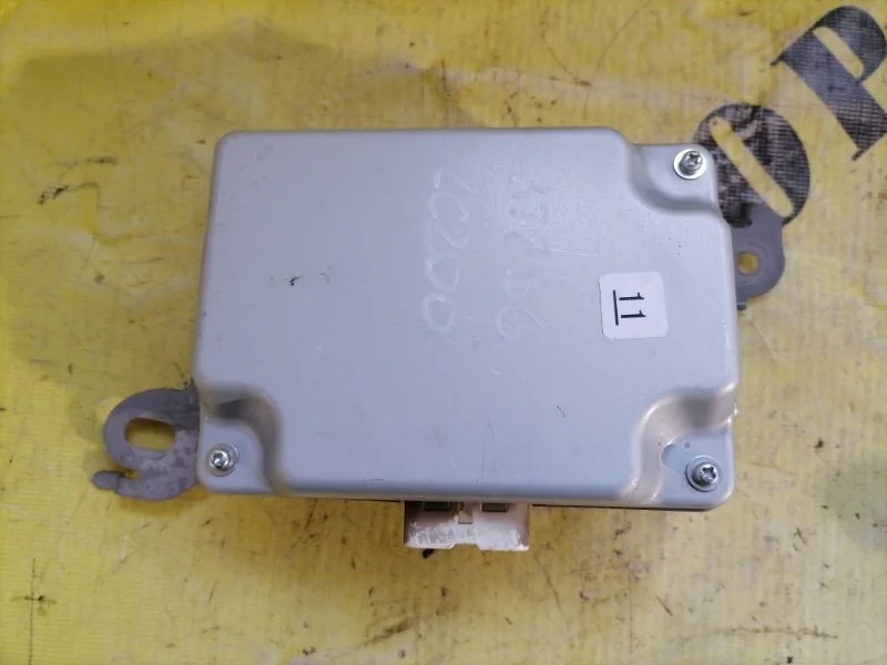 Блок электронный TOYOTA LAND CRUISER 200 2008-2021 2013 8621060151 4.5 1VDFTV 235Л/С DIESEL TURBO