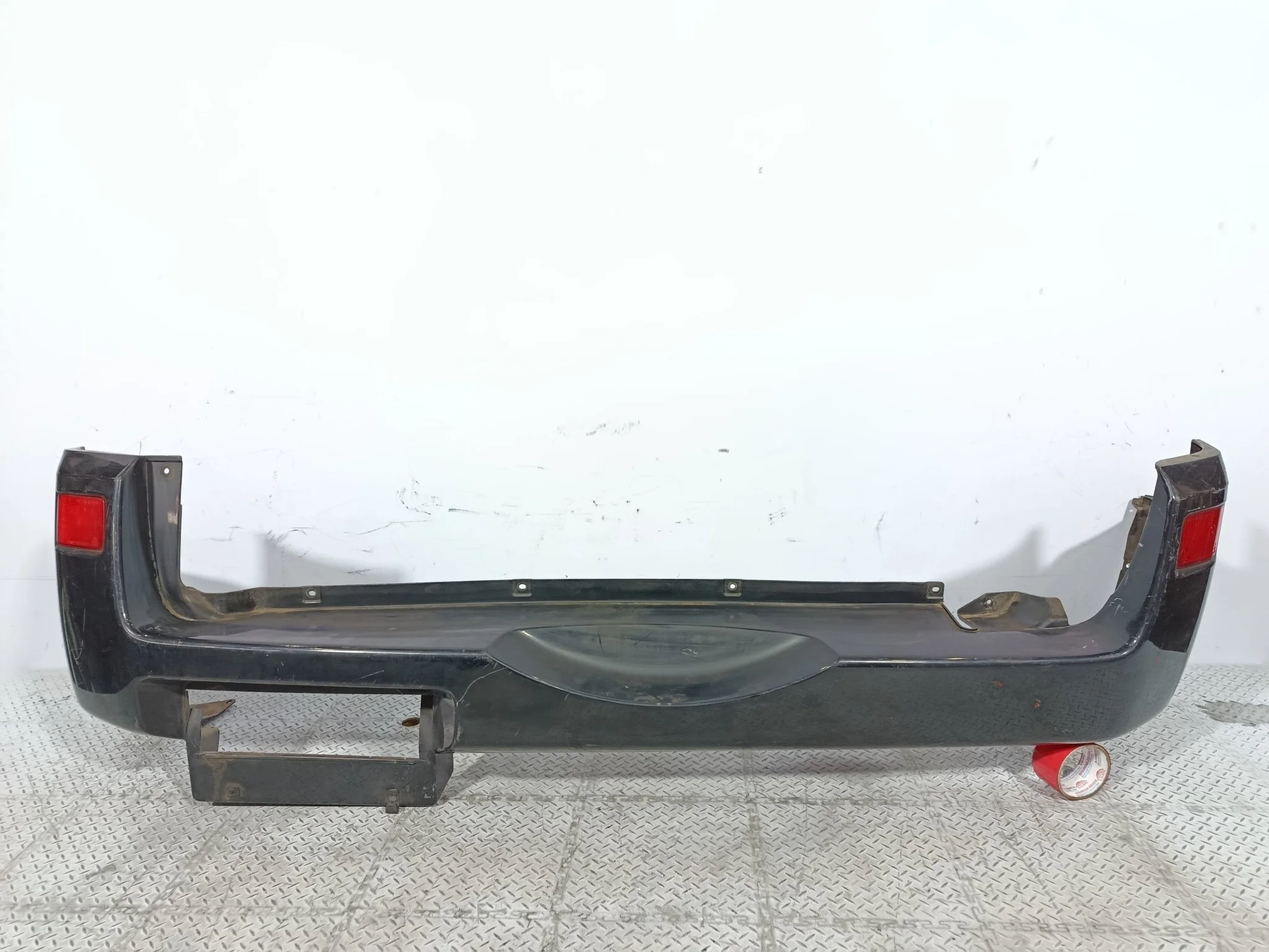 БАМПЕР SUZUKI ESCUDO GRAND VITARA 7181177K10799 ЗАДНИЙ  черный, ZJ3 S4196