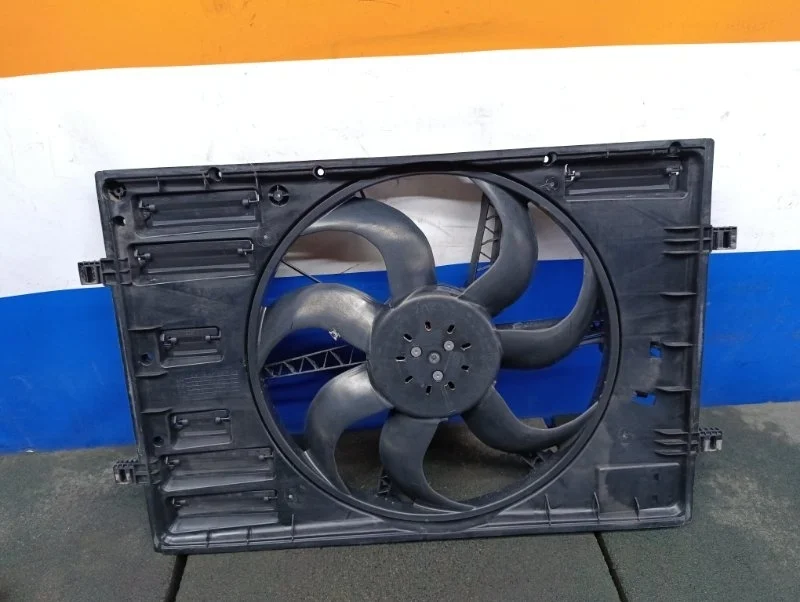 Диффузор вентилятора Volkswagen Tiguan 2018 5Q0121203DE AD1 2.0TFSI CZPA