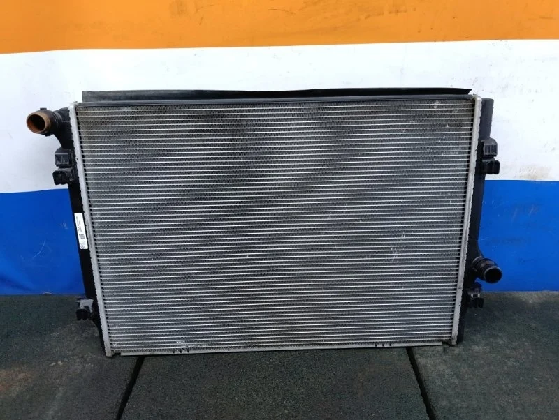 Радиатор основной Volkswagen Tiguan 2018 5Q0121251GN AD1 2.0TFSI CZPA