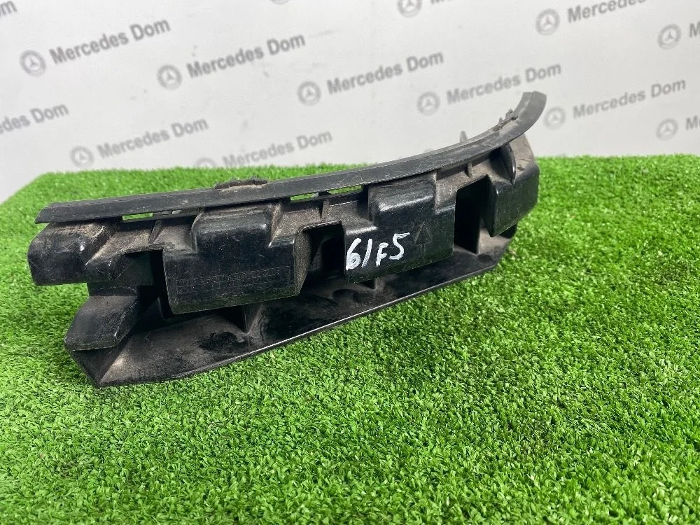 Кронштейн заднего бампера правый Mercedes-Benz E-класс W212/S212/C207/A207 (2009—2013)