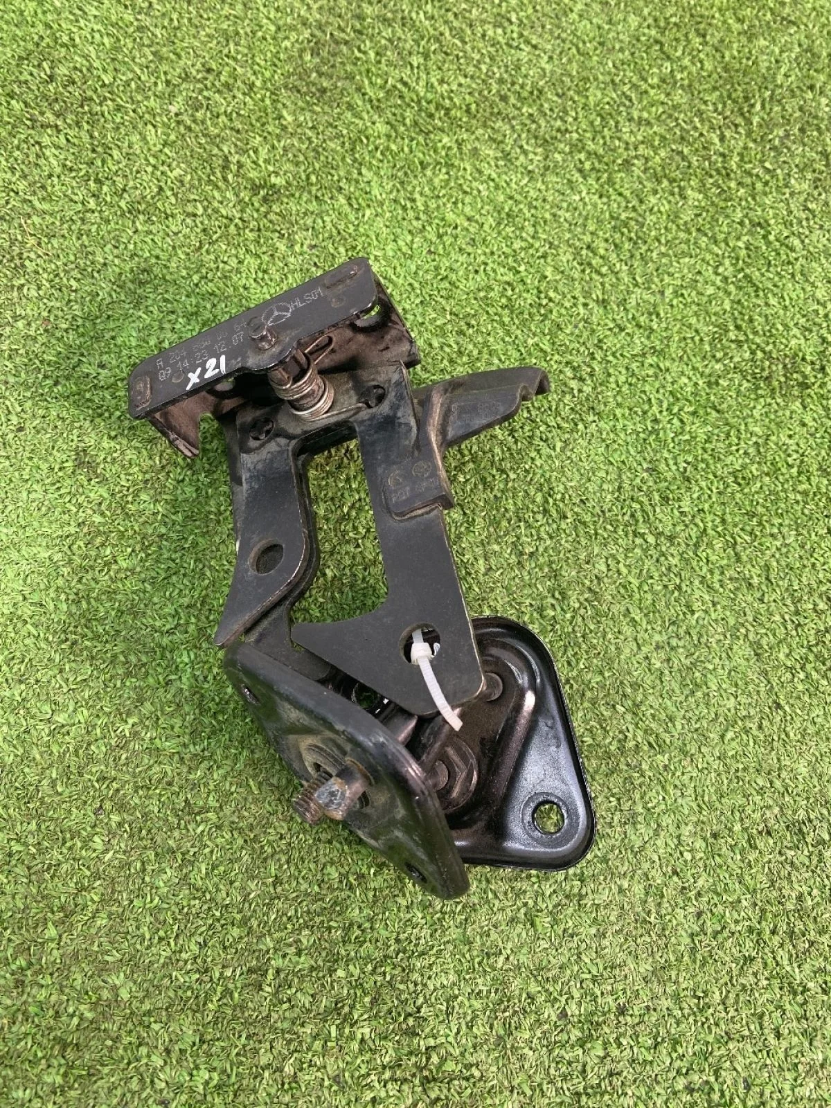 Замок капота Mercedes-Benz GLE-класс W166 (2015—2018)