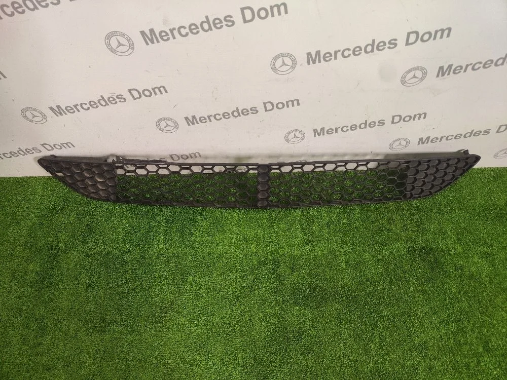 Вставка в передний бампер Mercedes-Benz S-класс W221 (2005—2009)