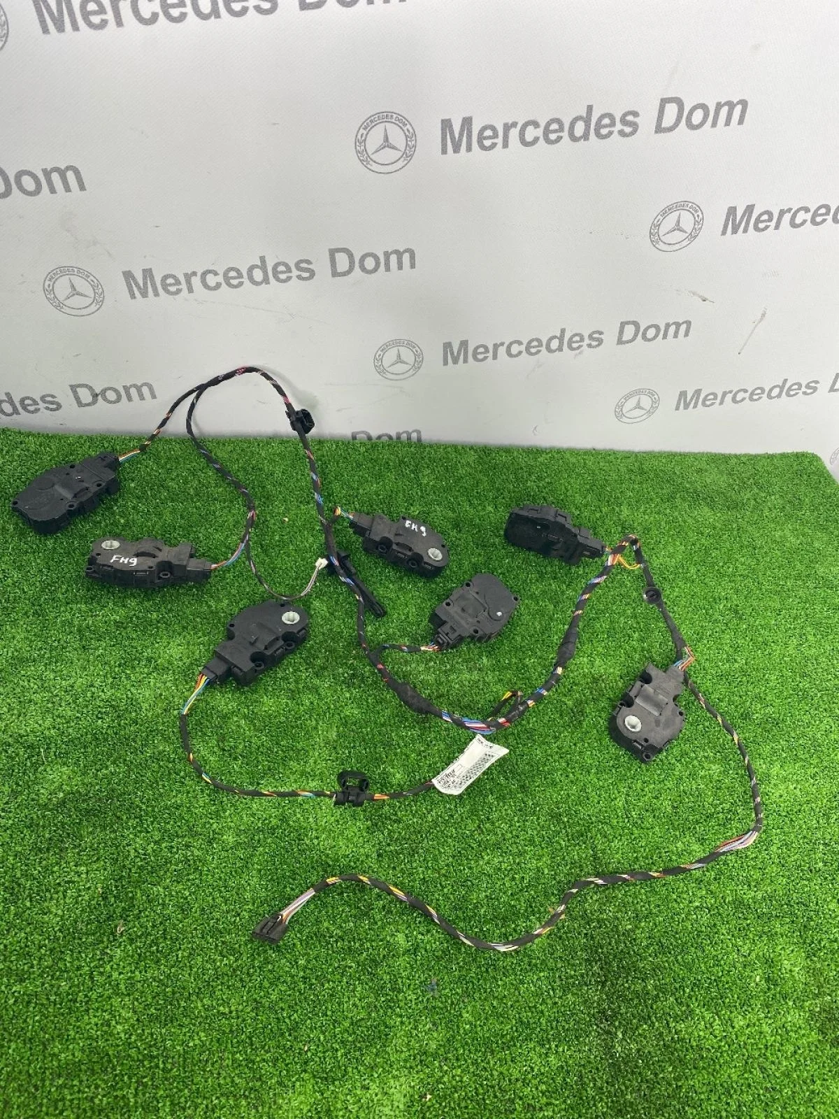 Моторчик заслонки отопителя Mercedes-Benz GLE-класс W166 (2015—2018)