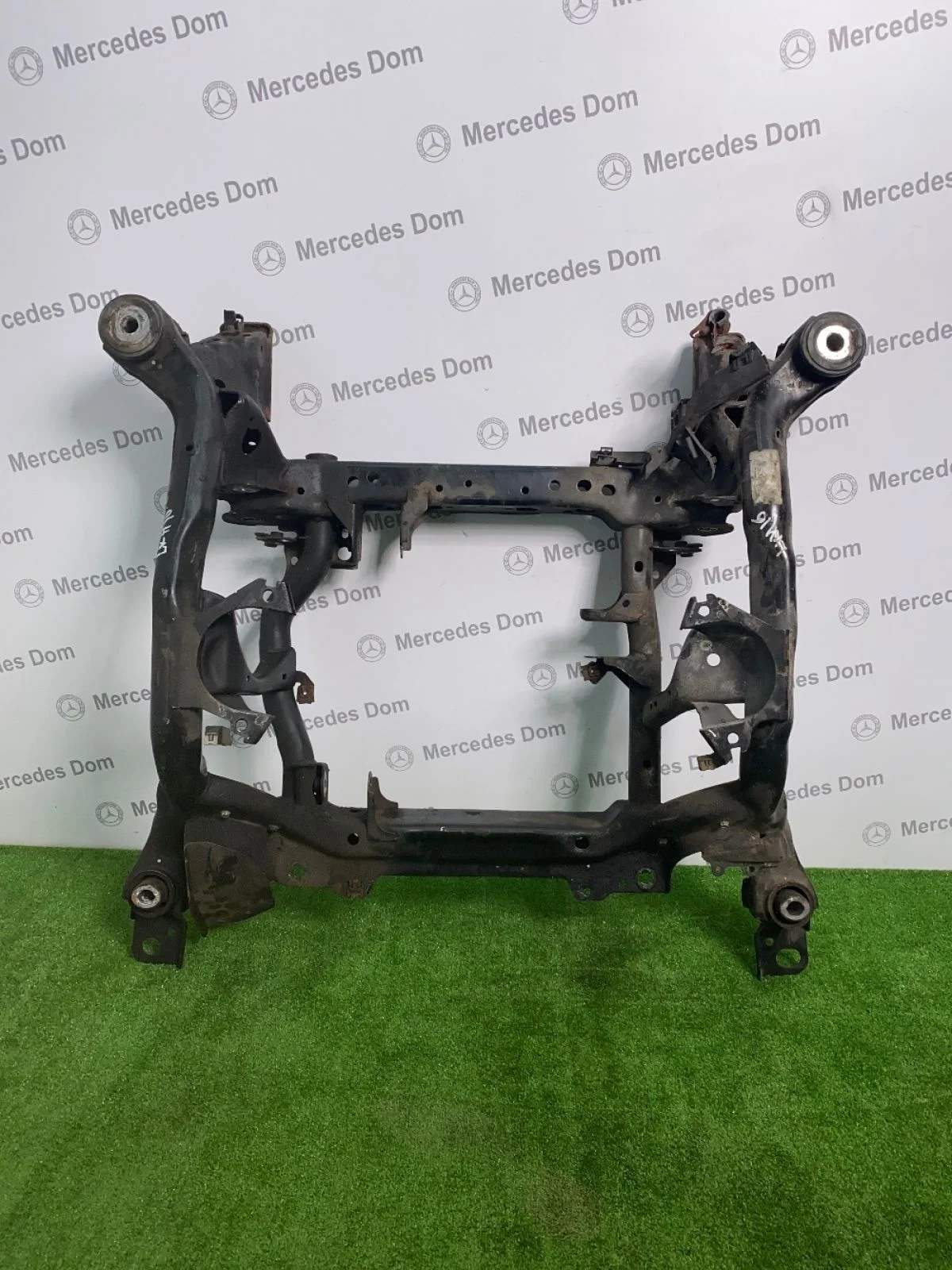 Балка подмоторная Mercedes-Benz M-класс W166 (2011—2015)