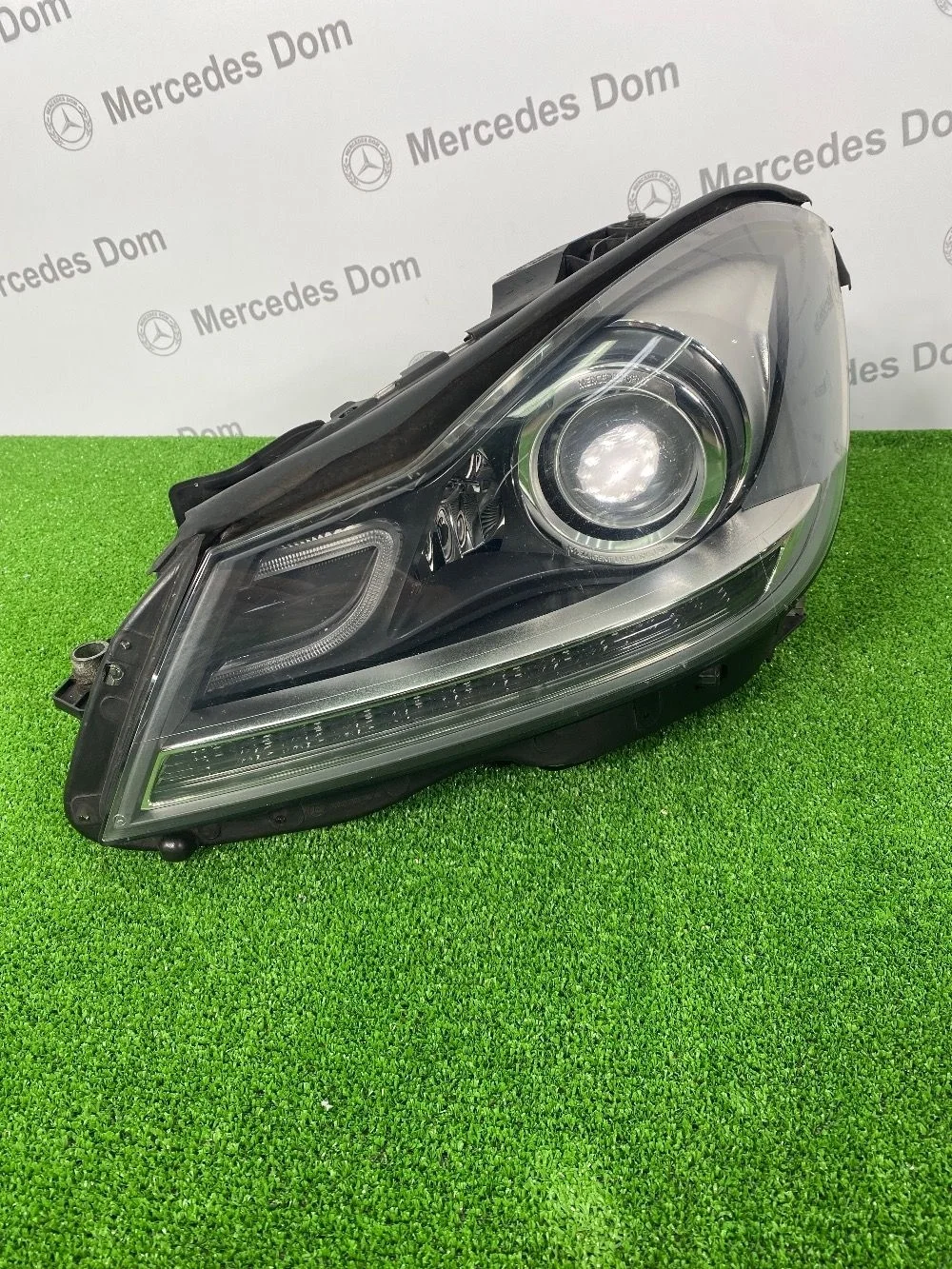 Фара левая Mercedes-Benz C-класс W204/S204/С204 рестайлинг (2011—2015)
