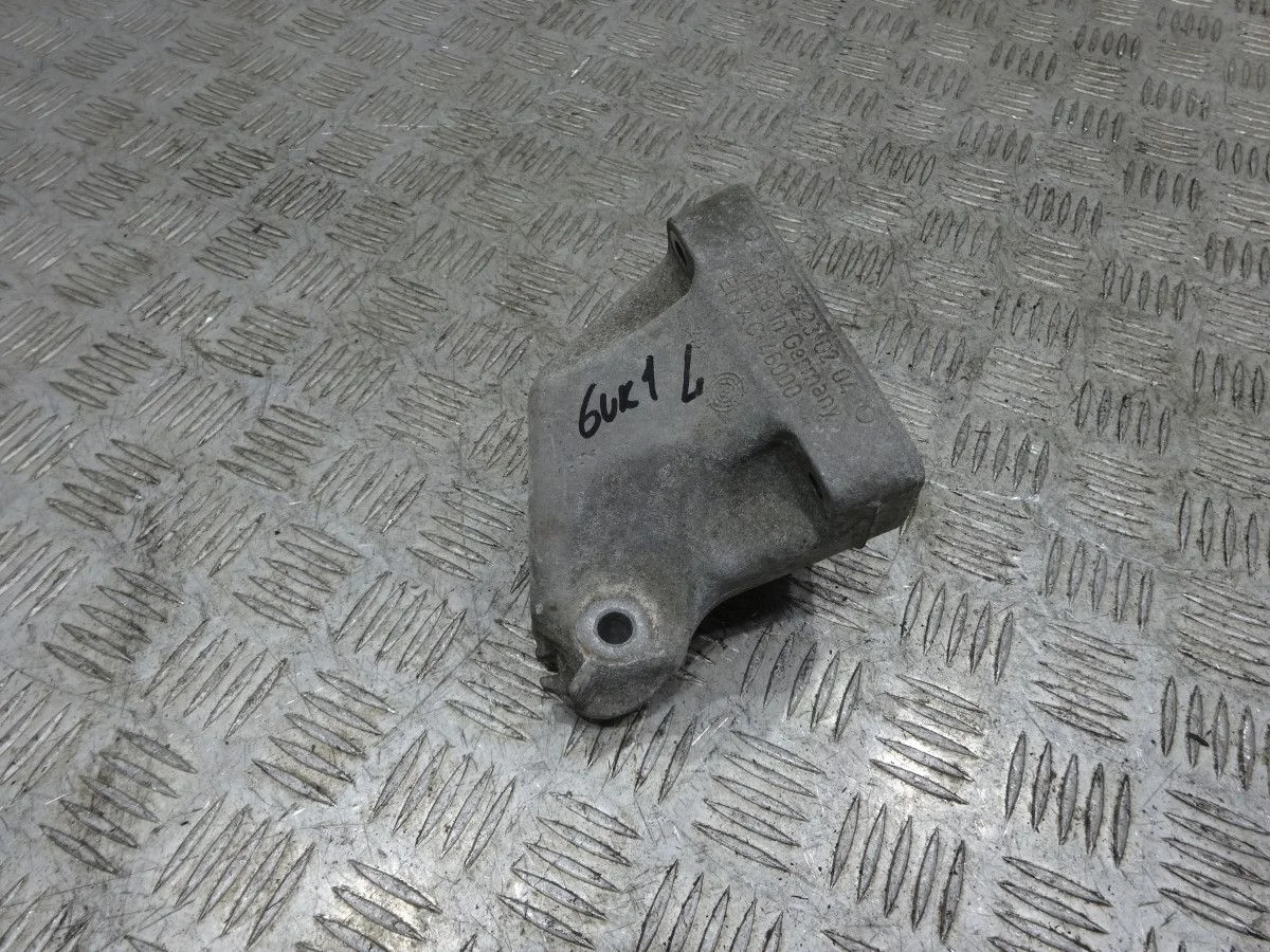 Кронштейн двигателя левый Mercedes-Benz M-класс W164 рестайлинг (2008—2011)