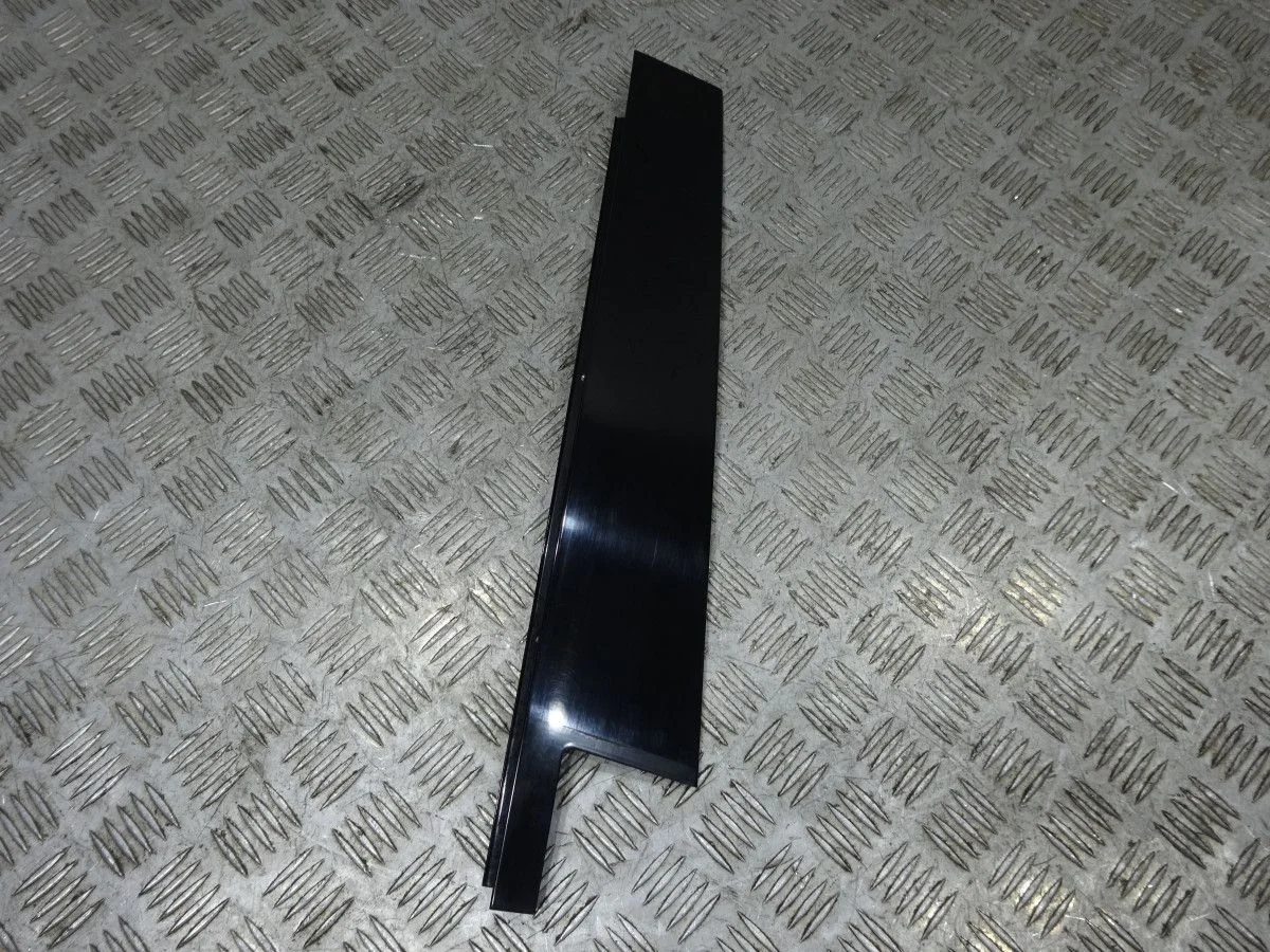 Накладка двери задней правой Mercedes-Benz M-класс W166 (2011—2015)