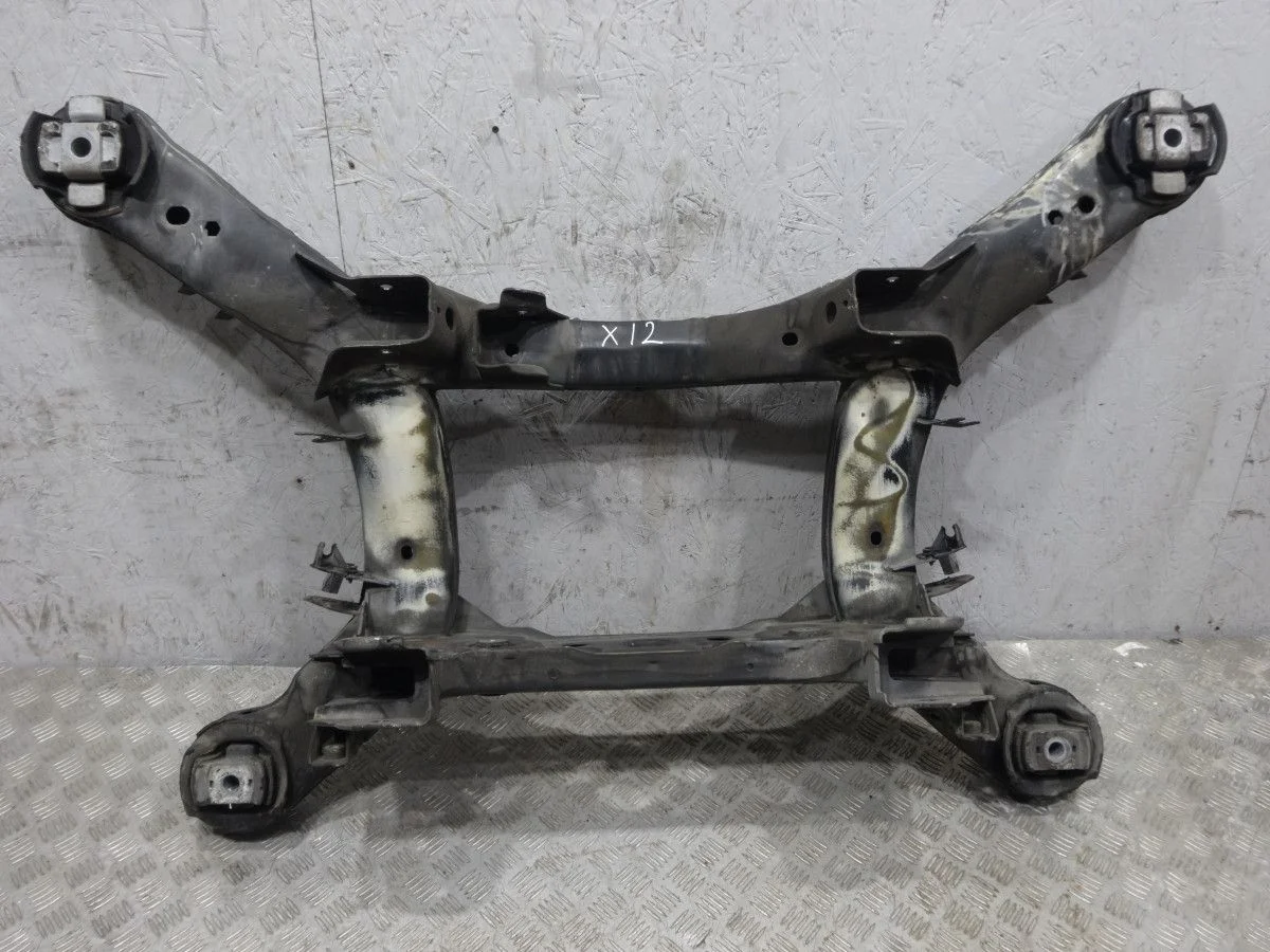 Балка задняя Mercedes-Benz M-класс W166 (2011—2015)