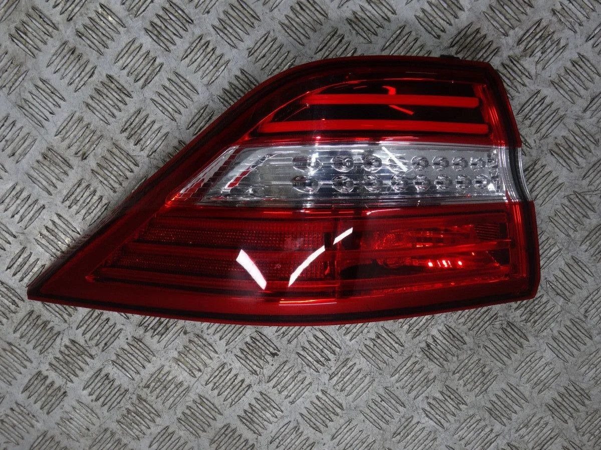 Фонарь задний наружный левый Mercedes-Benz M-класс W166 (2011—2015)