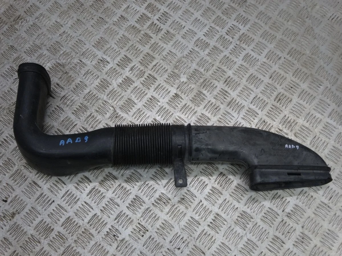 Воздуховод Mercedes-Benz C-класс W204/S204/С204 рестайлинг (2011—2015)