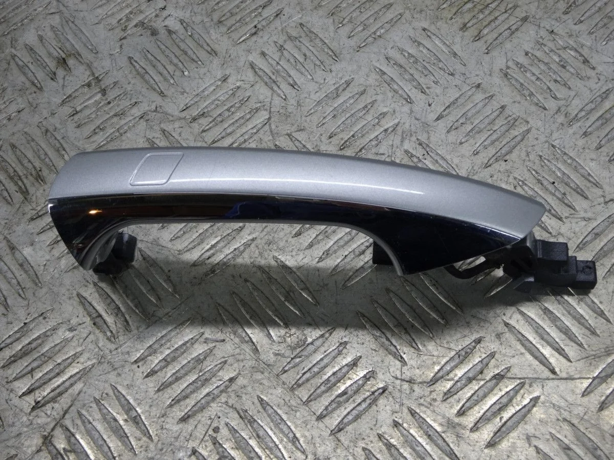 Ручка двери наружная левая Mercedes-Benz E-класс W212/S212/C207/A207 (2009—2013)