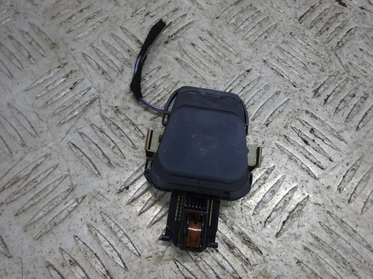 Датчик дождя Mercedes-Benz GLS-класс X166 (2015—2019)