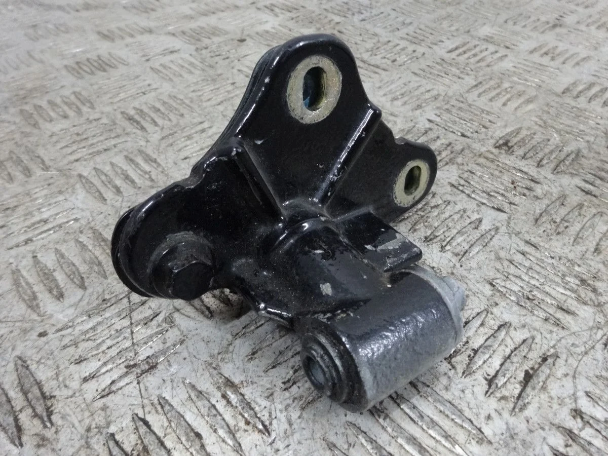 Петля двери задней левой нижняя Mercedes-Benz GL-класс X164 (2006—2009)