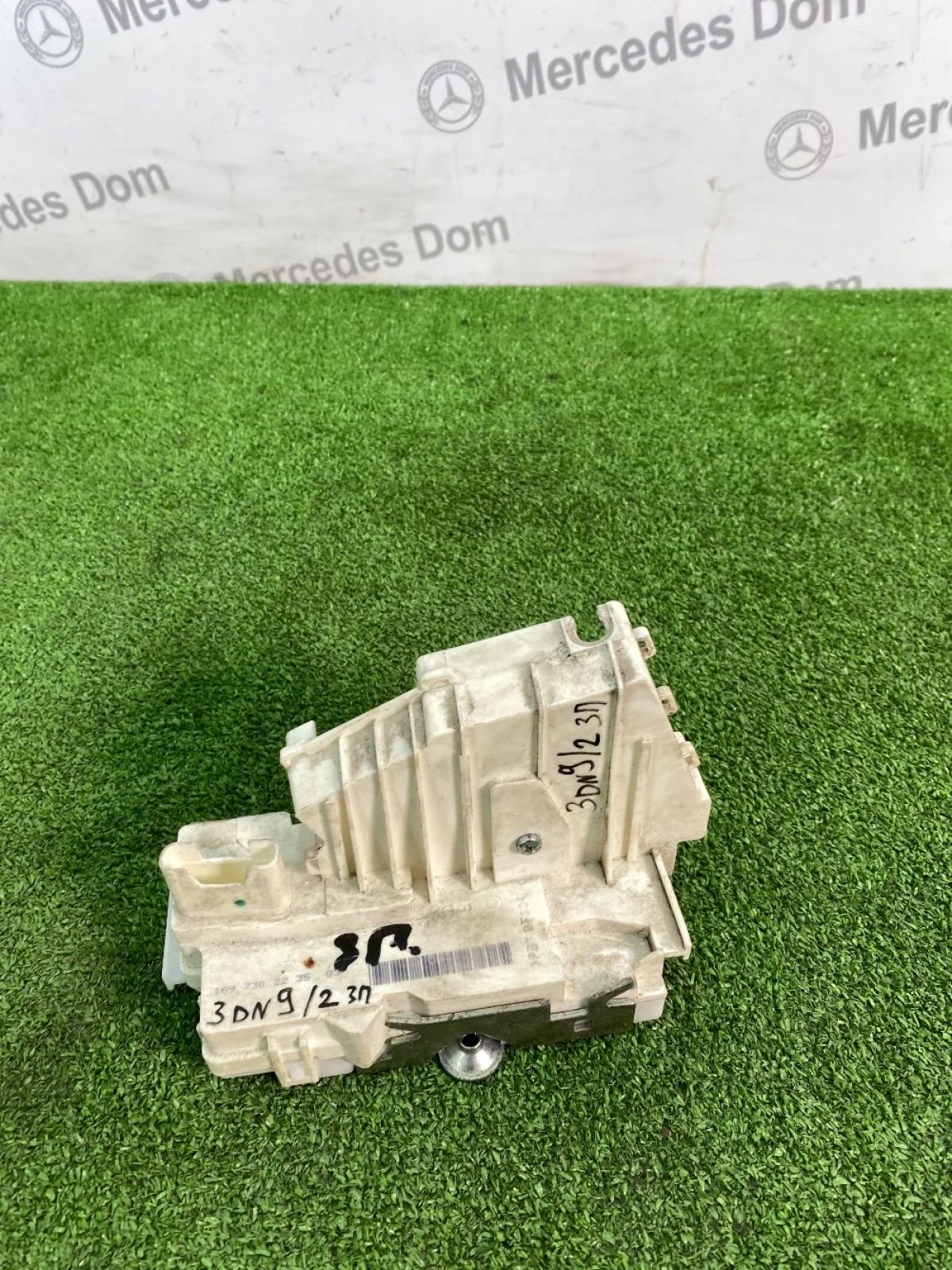 Замок двери задней правой Mercedes-Benz M-класс W164 (2005—2008)