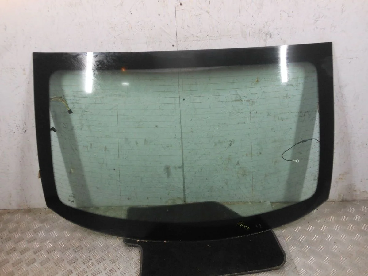 Стекло заднее Mercedes-Benz CLS-класс C219 (2004—2008)