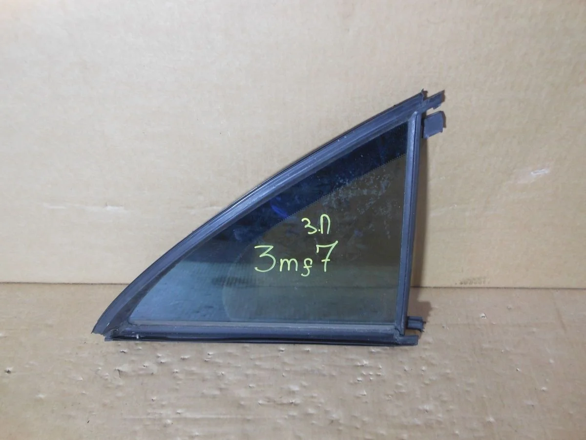 Стекло двери задней правой (форточка) Mercedes-Benz S-класс W221 (2005—2009)