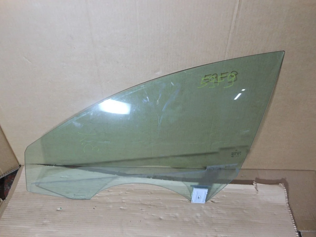 Стекло двери передней левой Mercedes-Benz CLS-класс C218/X218 (2010—2014)