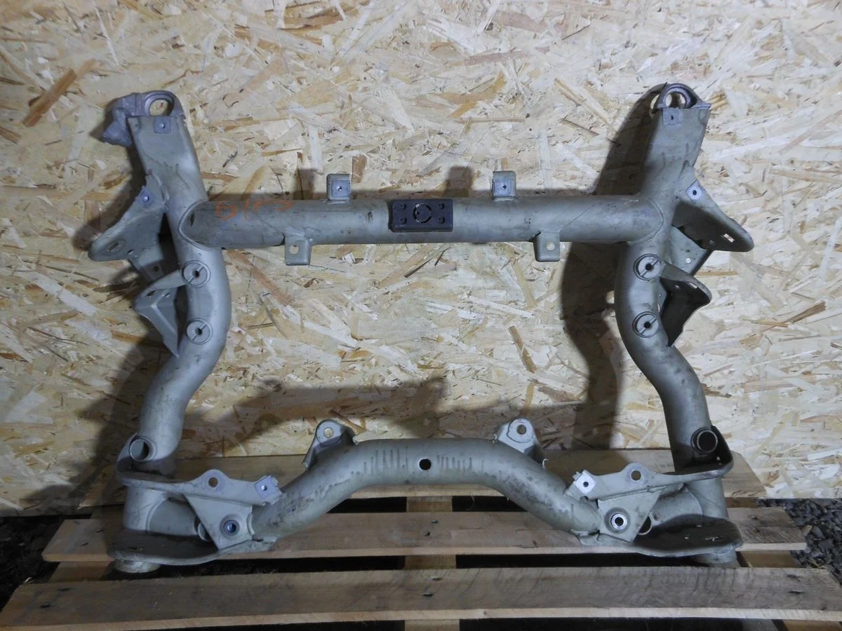 Балка подмоторная Mercedes-Benz E-класс W212/S212/C207/A207 (2009—2013)