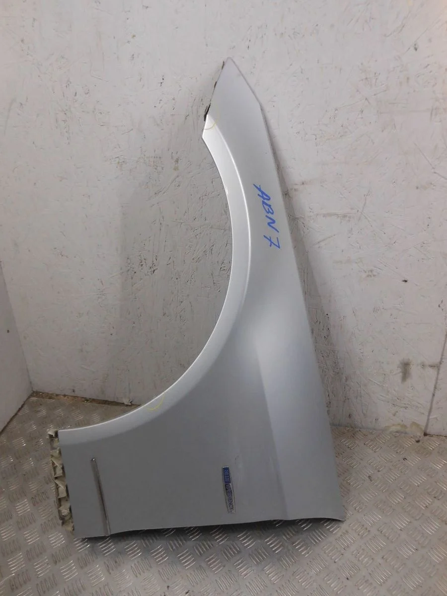 Крыло переднее левое Mercedes-Benz E-класс W212/S212/C207/A207 (2009—2013)