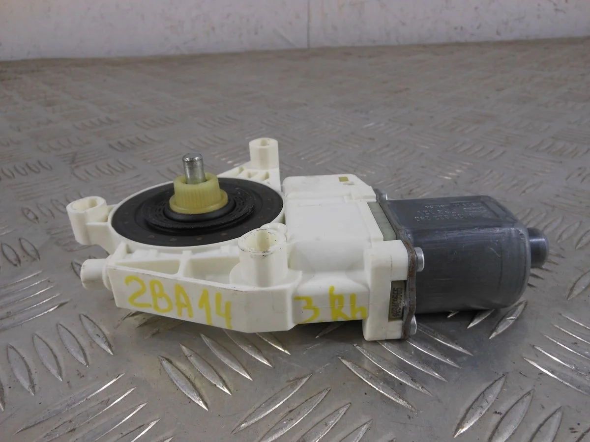 Моторчик стеклоподъемника Mercedes-Benz GL-класс X164 (2006—2009)