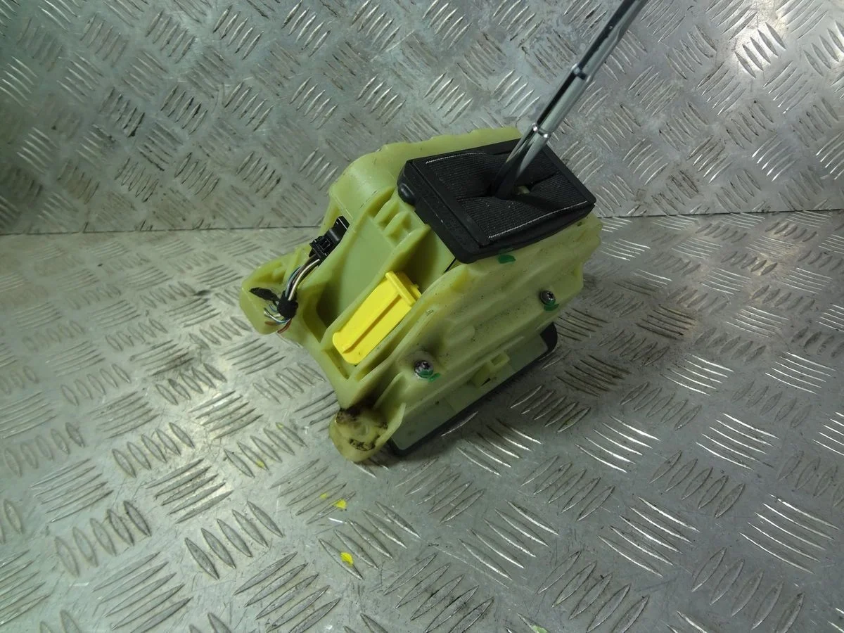 Кулиса КПП Mercedes-Benz C-класс W204/S204 (2006—2011)