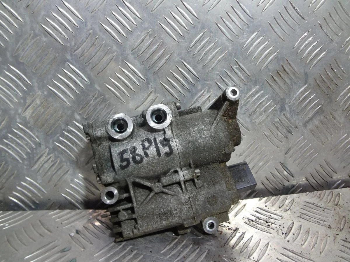 Насос масляный КПП Mercedes-Benz E-класс W212/S212/C207/A207 рестайлинг (2013—2016)