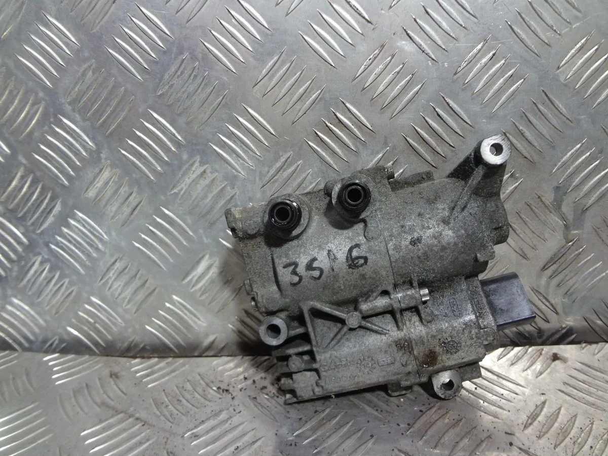 Насос масляный КПП Mercedes-Benz C-класс W204/S204/С204 рестайлинг (2011—2015)