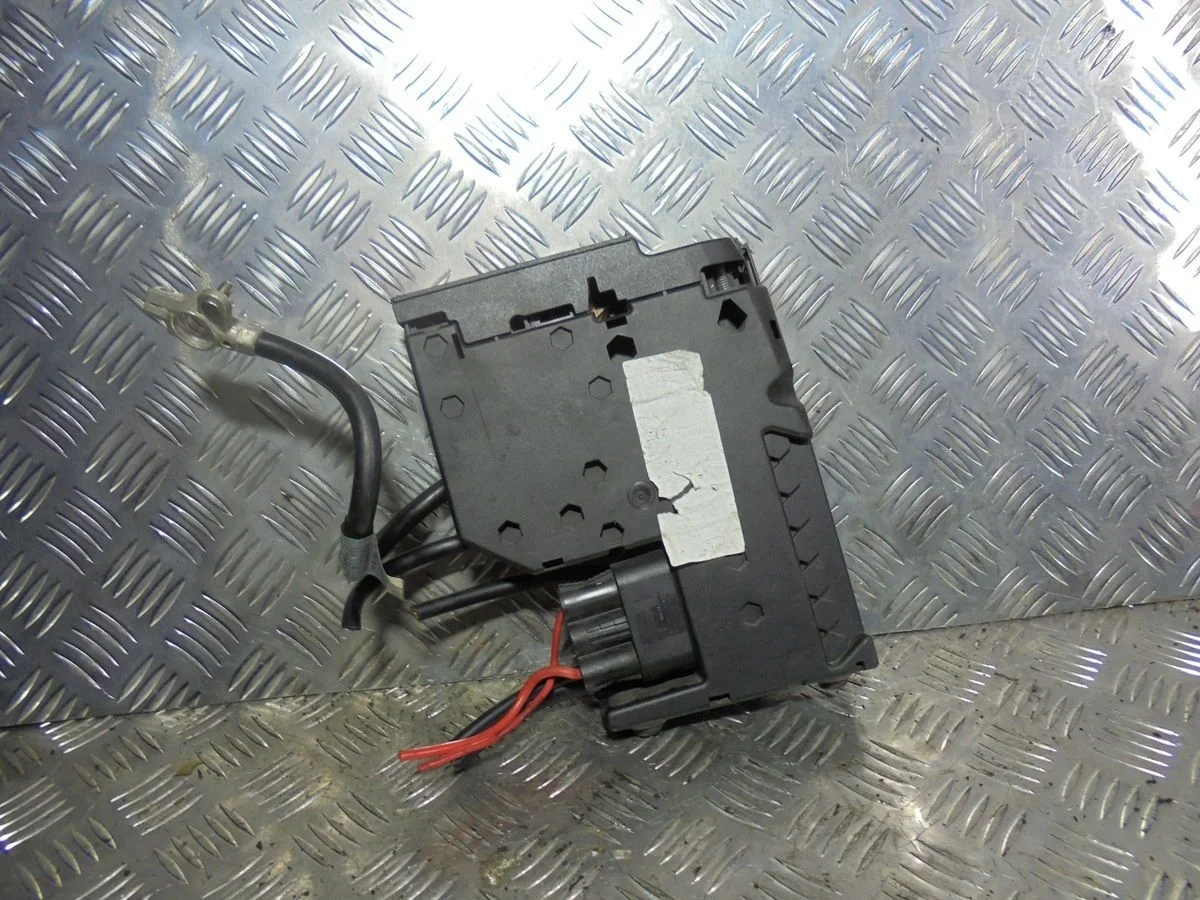 Блок предохранителей Mercedes-Benz E-класс W212/S212/C207/A207 (2009—2013)