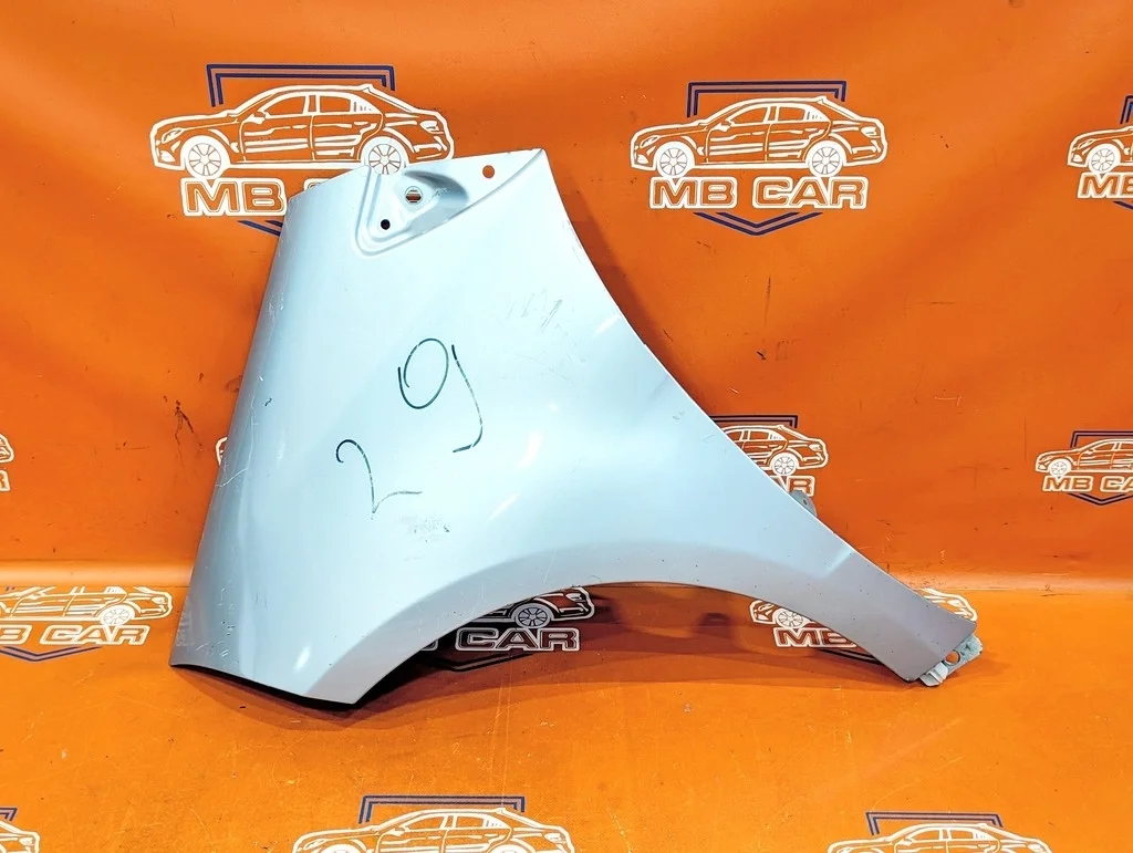 Крыло переднее левое Mercedes-Benz