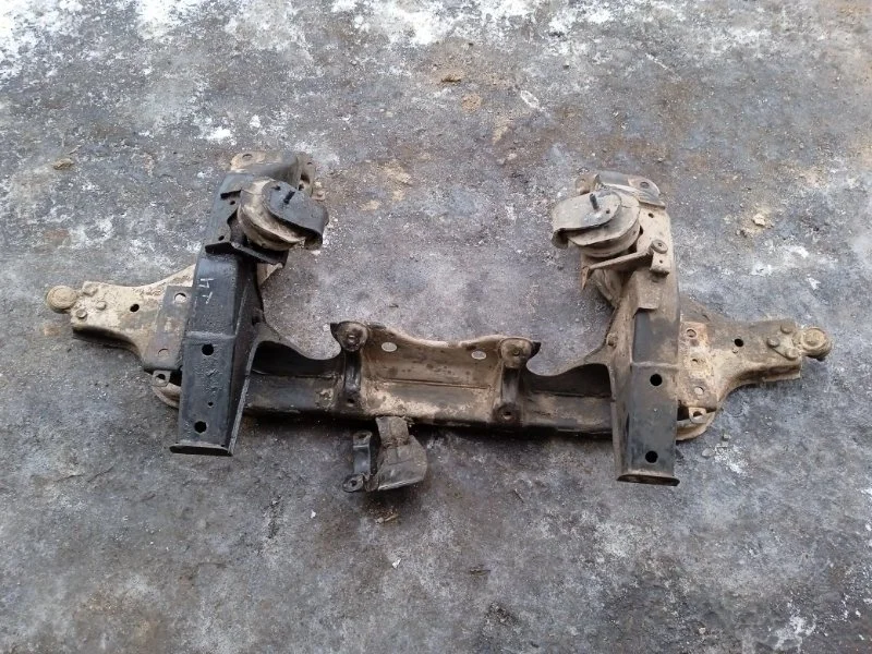 Балка подмоторная Infiniti QX4 2000 JR50