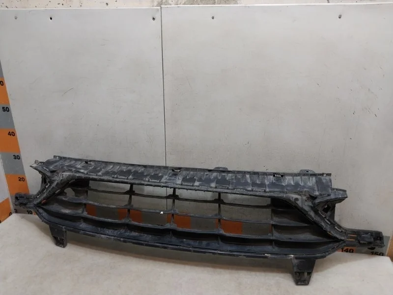 Решетка переднего бампера Kia K5