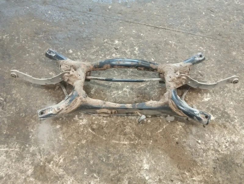 Балка задняя Mitsubishi Outlander 2012 GF7W