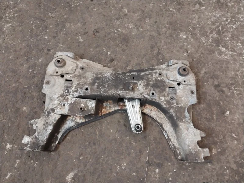 Балка подмоторная Renault Megane 2008