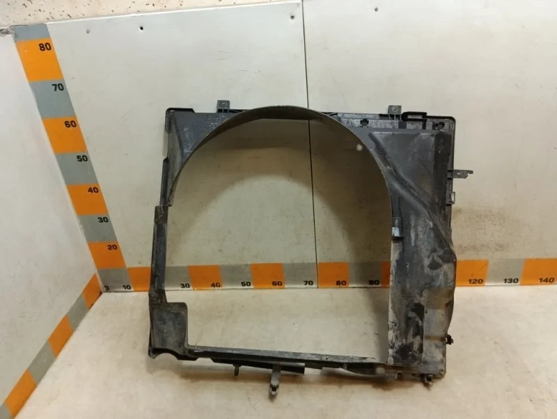 Диффузор вентилятора Nissan Navara 2011 D40