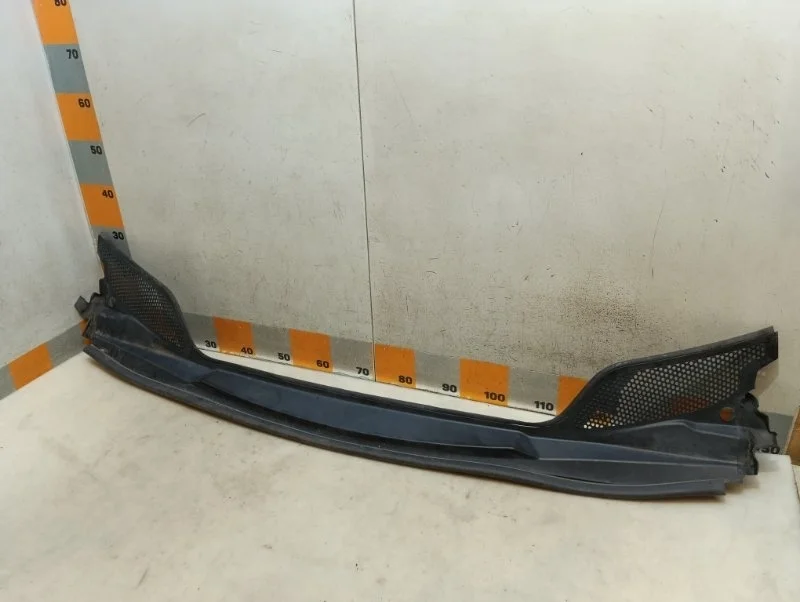 Планка под лобовое стекло Citroen C4 2010 , LC