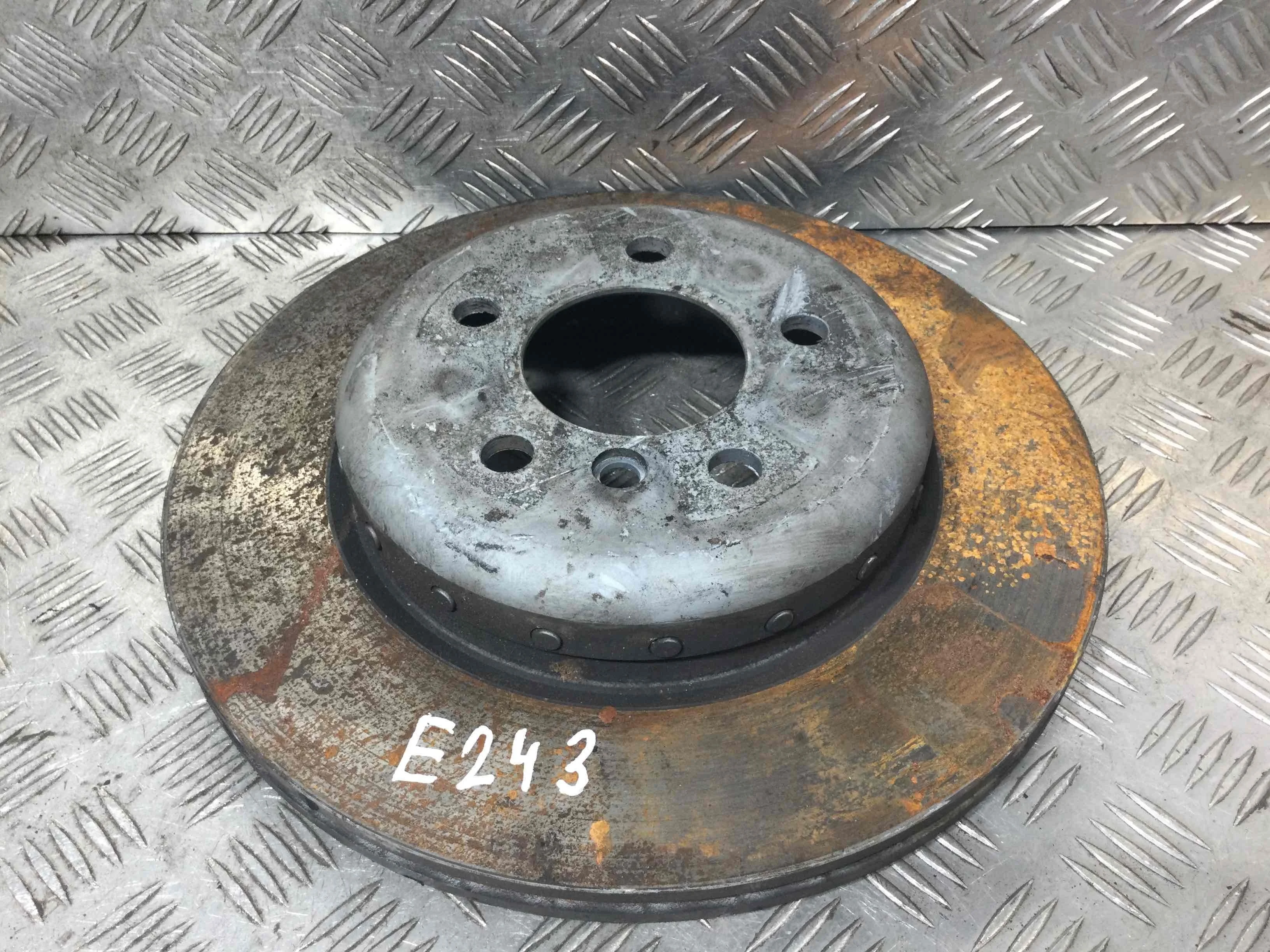 Диск тормозной задний BMW 5-Series F10/F11/GT F07 (2009-2013) дизель 2.0 TD Механика Седан