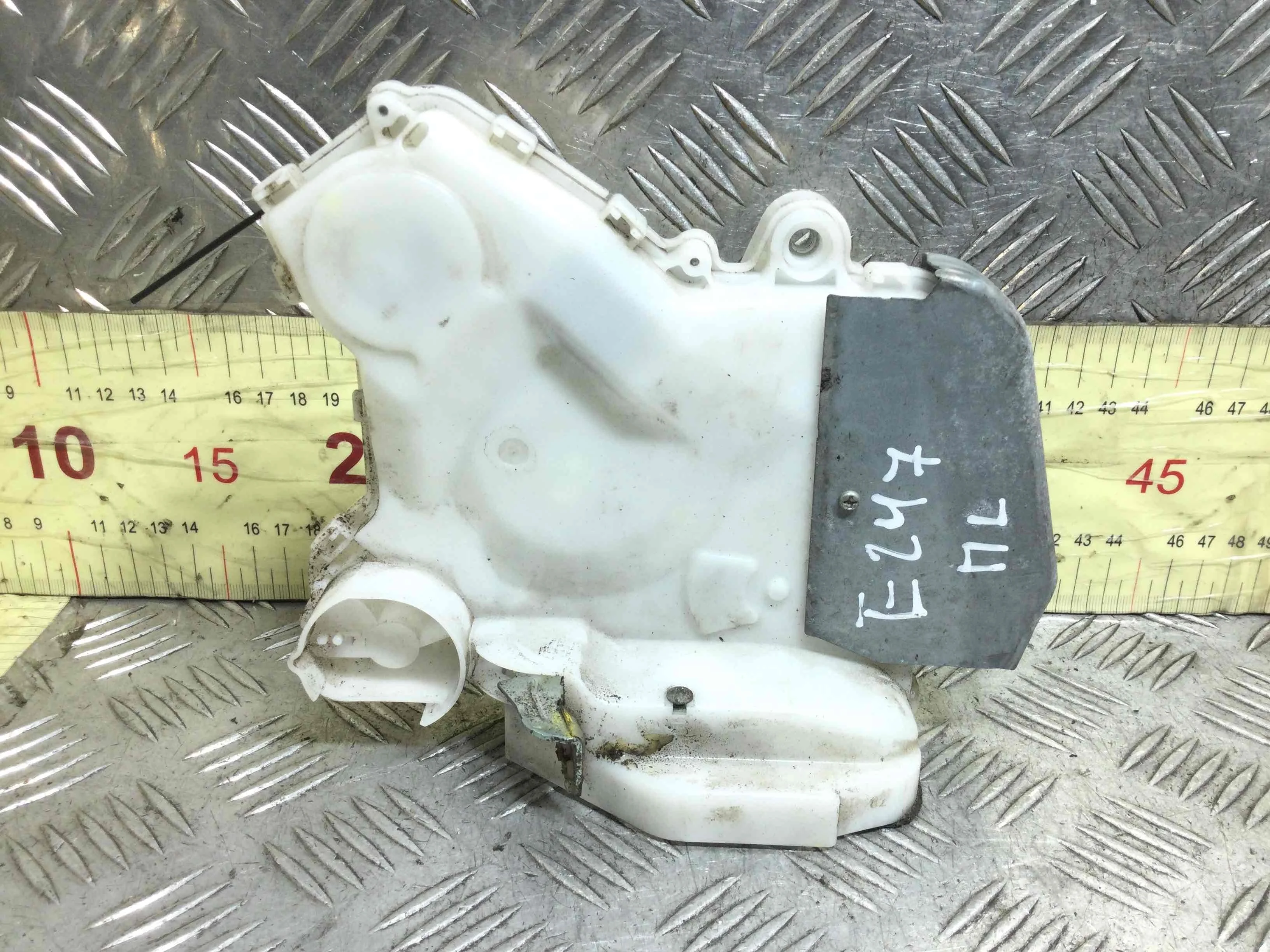 Замок двери передней левой Honda CR-V 3 поколение [рестайлинг] (2009-2012) бензин 2.0 i Автомат Кроссовер