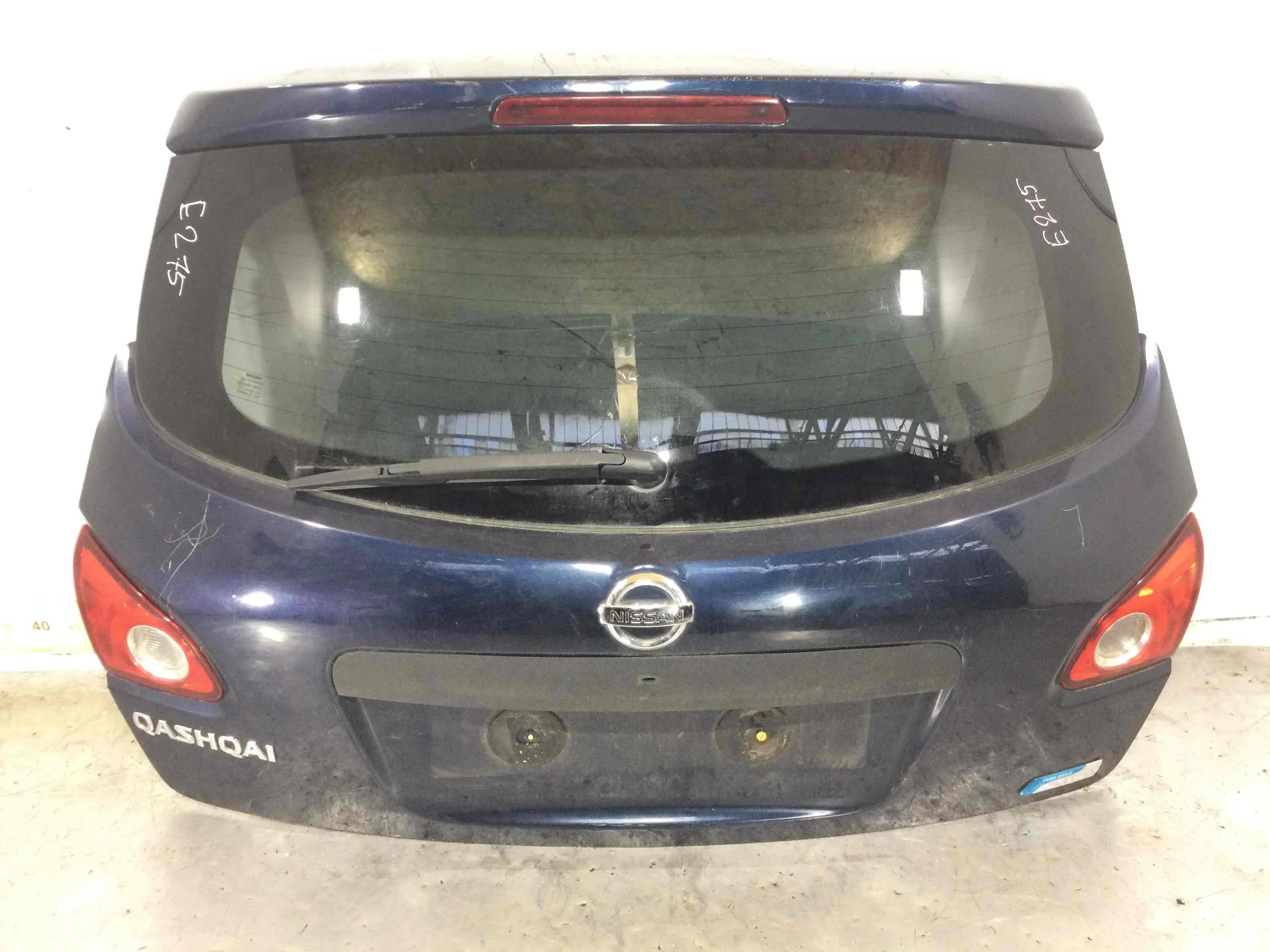 Крышка багажника (дверь 3-5) Nissan Qashqai 1 поколение (2007-2010) бензин 2.0 i Автомат 5-дв, х/б