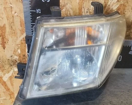 Фара левая Nissan Pathfinder III (2004—2010) 2008 B25 - GENUINE GRANITE