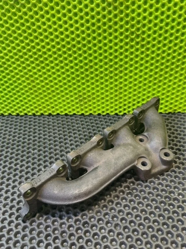 Коллектор выпускной Audi A6 2001