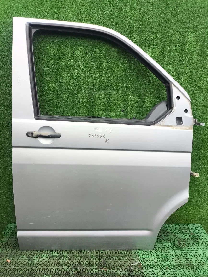 Дверь VOLKSWAGEN TRANSPORTER T5/T6 2003- передняя правая серебро б/у TRANSPORTER T5(2003-2015);TRANSPORTER T6(2015-